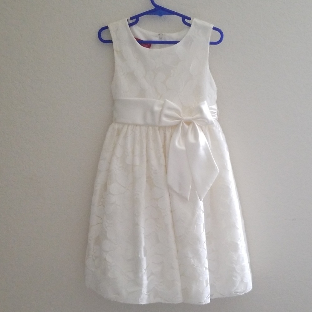 Flower girl dress